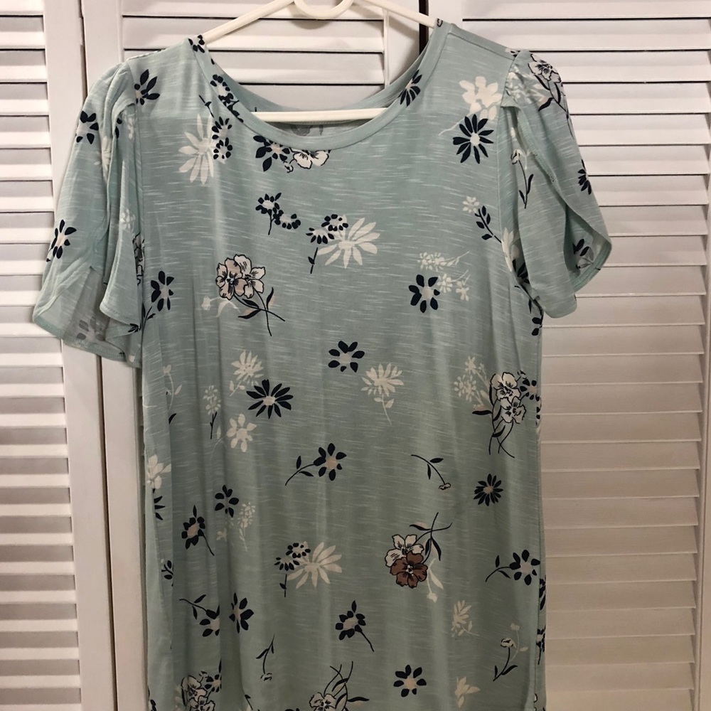 Cute  blouse /shirt.